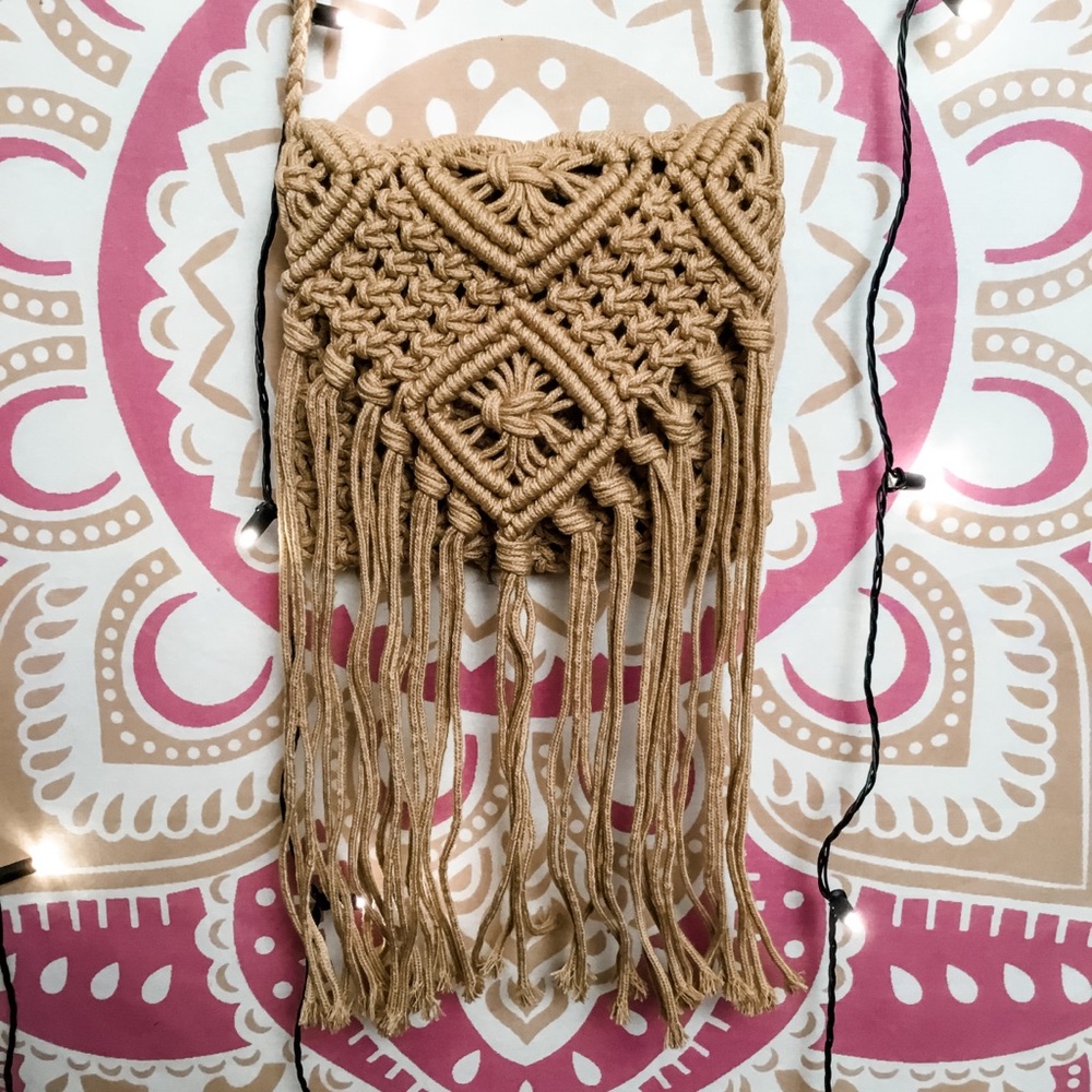 HP Boho Macreme Woven Purse / Bag Cross Body NWOT